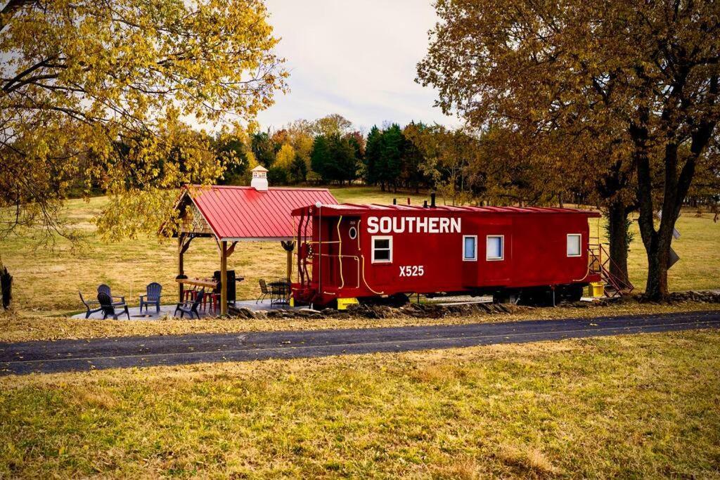 Villa Bourbon Trail: Caboose On The Farm Lawrenceburg Exterior foto